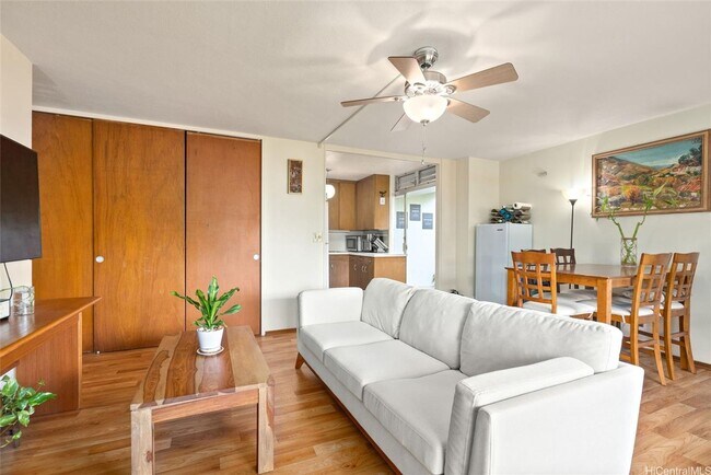 1511 Nuuanu Ave in Honolulu, HI - Building Photo - Building Photo