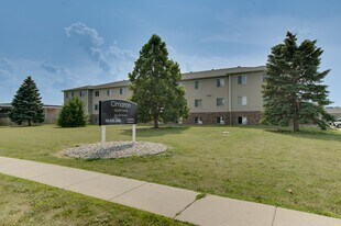 Cimarron Apartments in Fargo, ND - Building Photo