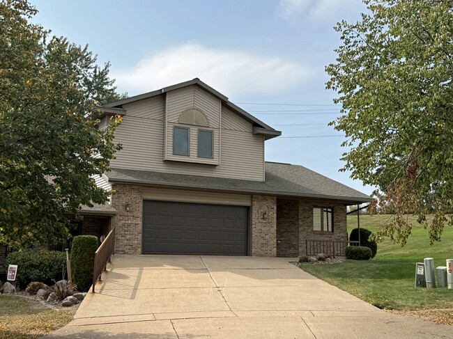 property at 1509 Kenwood Dr