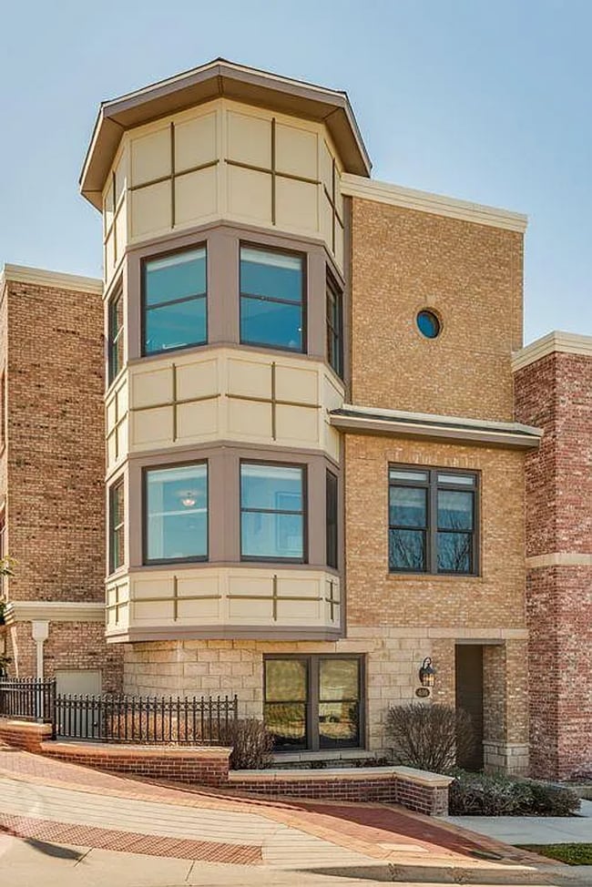property at 406 NE 2nd St