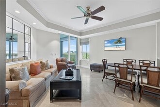 285 Grande Way in Naples, FL - Building Photo - Building Photo