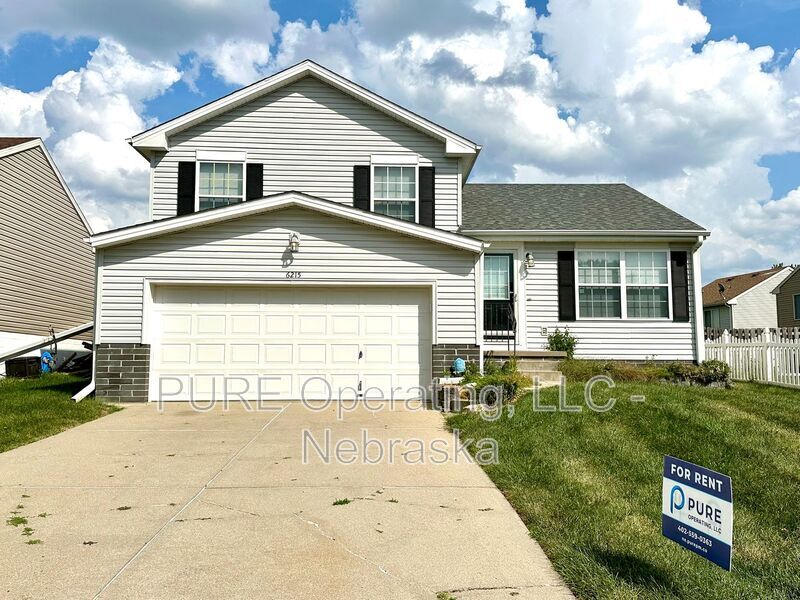 6215 N 128th St in Omaha, NE - Building Photo