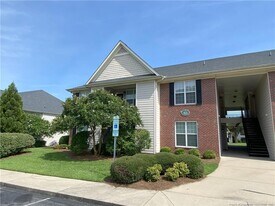 411 Gallery Dr in Spring Lake, NC - Building Photo