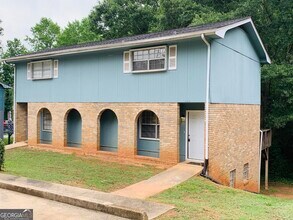 1069 Laurel Ln NW in Conyers, GA - Building Photo - Building Photo