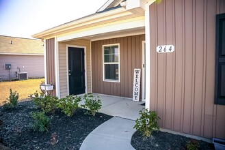 264 Jeff Waters Cir in Longs, SC - Building Photo - Building Photo