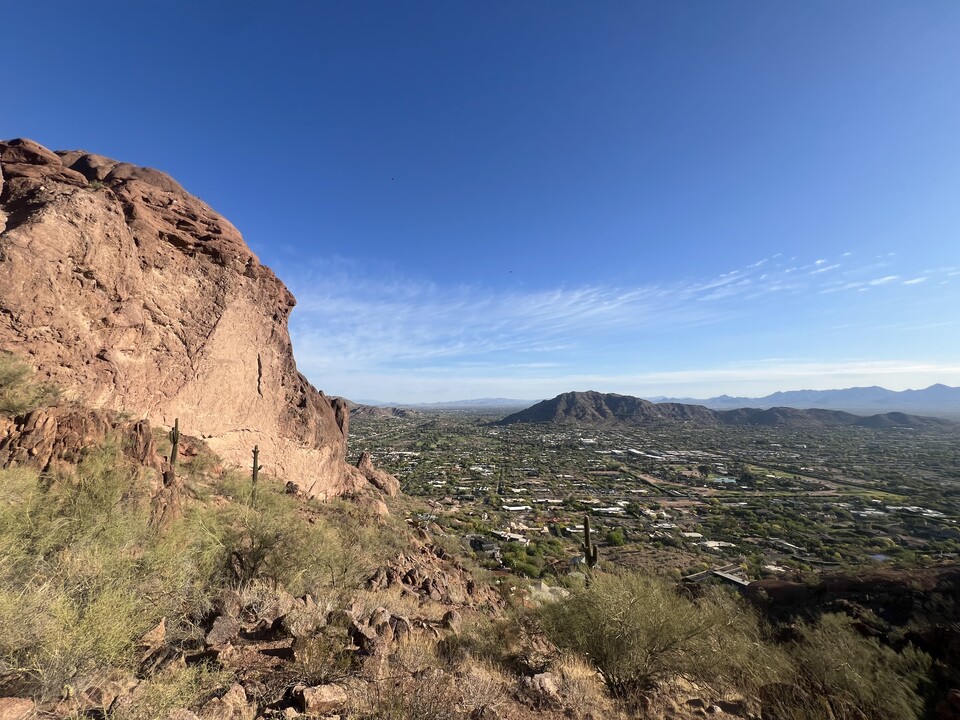 2025 E Campbell Ave, Unit 338 in Phoenix, AZ - Building Photo