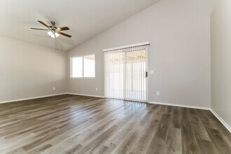 16196 W Mesquite Dr in Goodyear, AZ - Building Photo - Building Photo