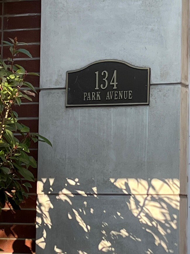 134 Park Ave