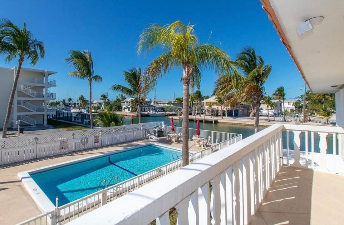 15 Sombrero Blvd in Marathon, FL - Building Photo