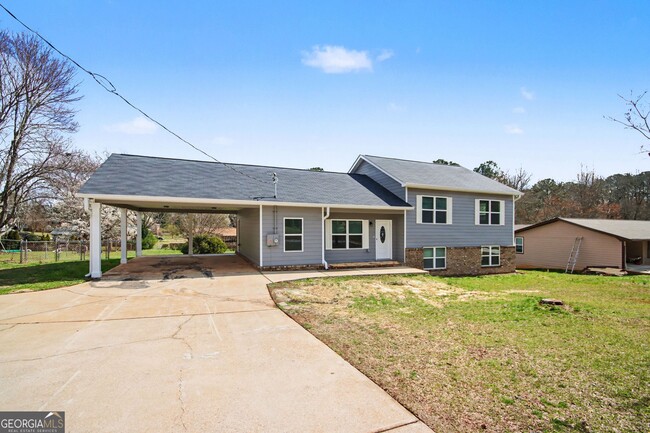 3907 Lauada Dr in Douglasville, GA - Building Photo - Building Photo