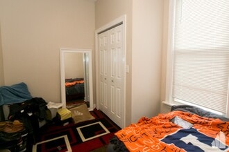 2506 W Argyle St in Chicago, IL - Building Photo - Building Photo