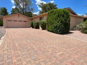 77 N House Rock Rd in Sedona, AZ - Building Photo - Building Photo