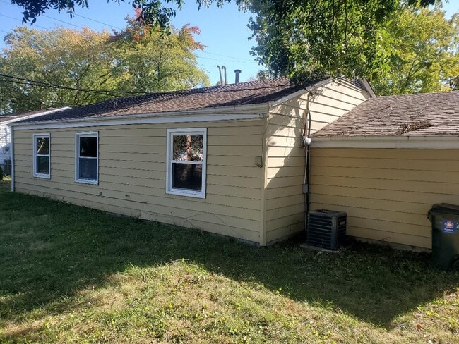 20 Steeplechase Dr in St. Peters, MO - Building Photo - Building Photo