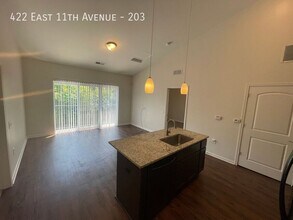 422 E 11th Ave in Columbus, OH - Building Photo - Building Photo