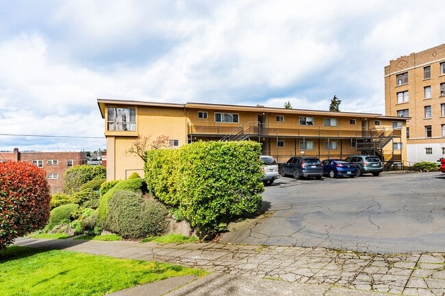Hamlin Place in Seattle, WA - Foto de edificio - Building Photo