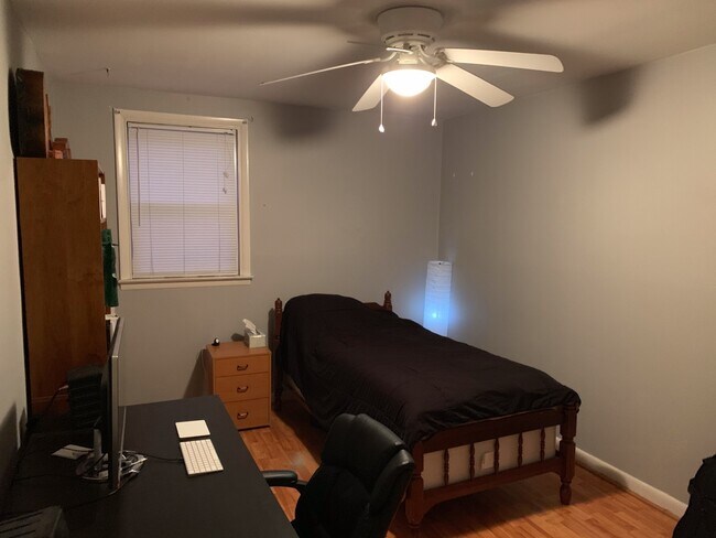 1620 Loney St in Philadelphia, PA - Building Photo - Building Photo