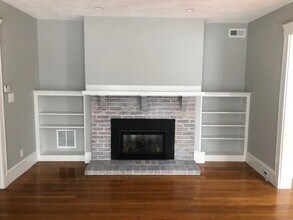 5 Francis St in Milton, MA - Building Photo - Building Photo