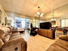 599 Carroll St, Unit 3 in Brooklyn, NY - Building Photo