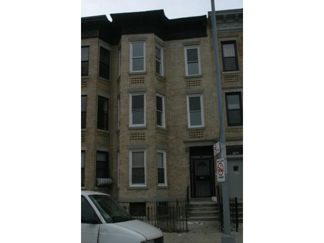 1861 Park Pl in Brooklyn, NY - Building Photo