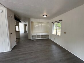 6781 Hubbard Creek Rd in Umpqua, OR - Building Photo - Building Photo