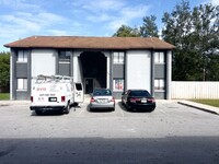 5640 Rio Grande Ave in Orlando, FL - Foto de edificio - Building Photo