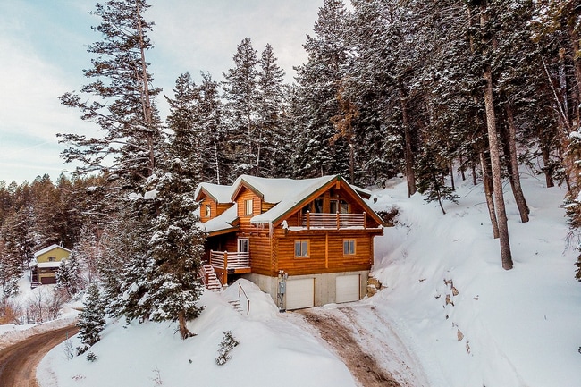 property at 180 Matterhorn Dr