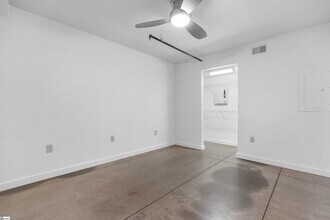 400 Mills Ave in Greenville, SC - Building Photo - Building Photo