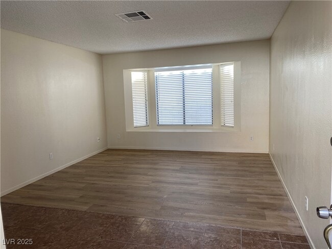 3008 Ocean View Dr in Las Vegas, NV - Building Photo - Building Photo