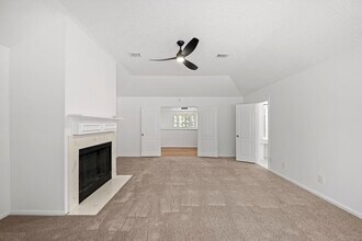 2406 Parkwood Ln in Sugar Land, TX - Building Photo - Building Photo