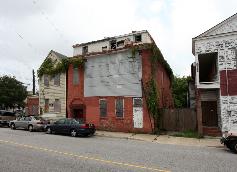 75 Washington St in Charleston, SC - Building Photo