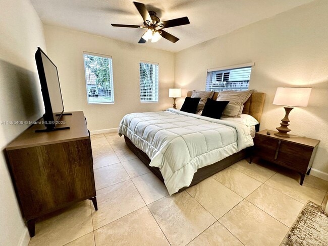 1419 Washington St in Hollywood, FL - Building Photo - Building Photo