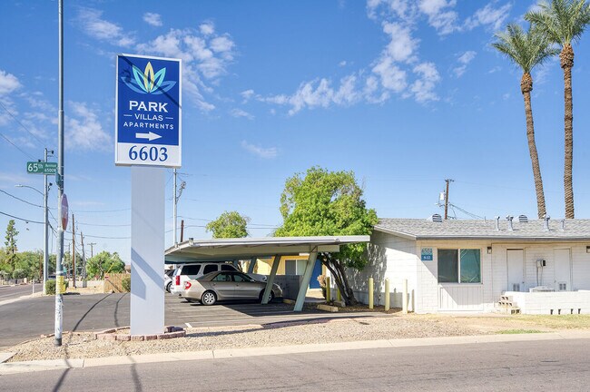 Park Villas in Glendale, AZ - Foto de edificio - Building Photo