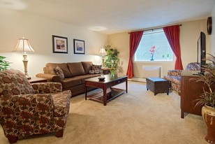 J.E. Furnished Apartments of Quincy