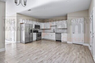 402 Shelby St in Clarksville, TN - Building Photo - Building Photo