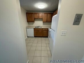 245 Main St in Watertown, MA - Building Photo - Building Photo