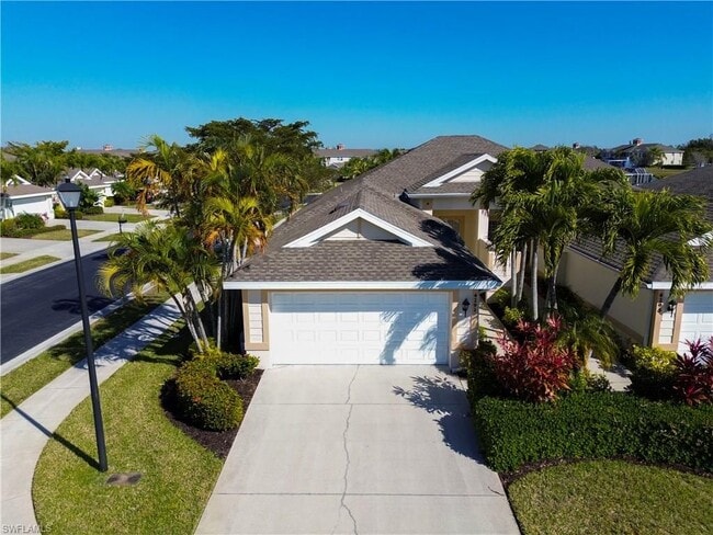 4291 Avian Avenue in Ft. Myers, FL - Foto de edificio - Building Photo