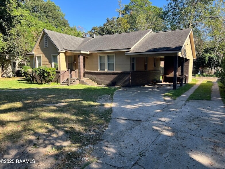 617 Wilson St in Lafayette, LA - Building Photo