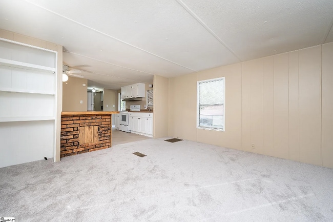 110 Woodland Dr in Easley, SC - Building Photo - Building Photo