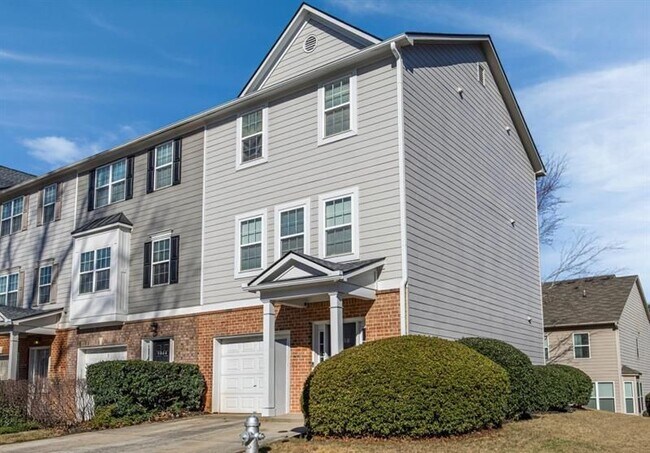 1646 Austin Meadows Dr in Decatur, GA - Building Photo - Building Photo