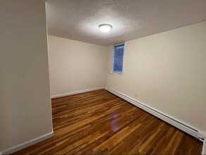 180 North Beacon St, Unit 11 in Boston, MA - Building Photo - Building Photo