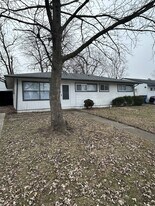 6713 52nd St in Indianapolis, IN - Building Photo