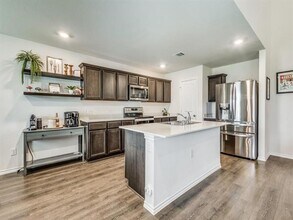 1308 Oak Orch Ln in Denton, TX - Building Photo - Building Photo