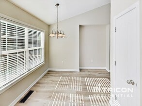 166 Millwheel Dr in Villa Rica, GA - Foto de edificio - Building Photo