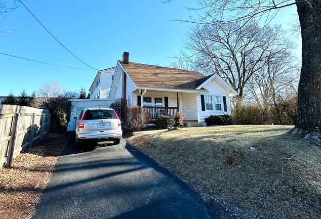 103 Robinson St in Blacksburg, VA - Building Photo - Building Photo