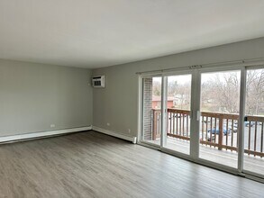 8656 84th Ct in Hickory Hills, IL - Foto de edificio - Building Photo