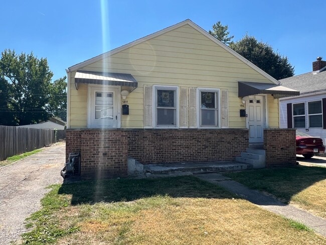 property at 1816-1818 E Watch Ave