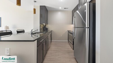 2 M St NE in Washington, DC - Building Photo - Building Photo