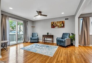 548 Birchwood Rd in Linden, NJ - Building Photo - Building Photo
