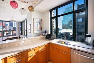 105 Greene St-Unit -902 in Jersey City, NJ - Building Photo - Building Photo