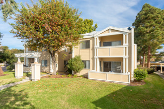 The Villas at Monarch Beach in Dana Point, CA - Foto de edificio - Building Photo